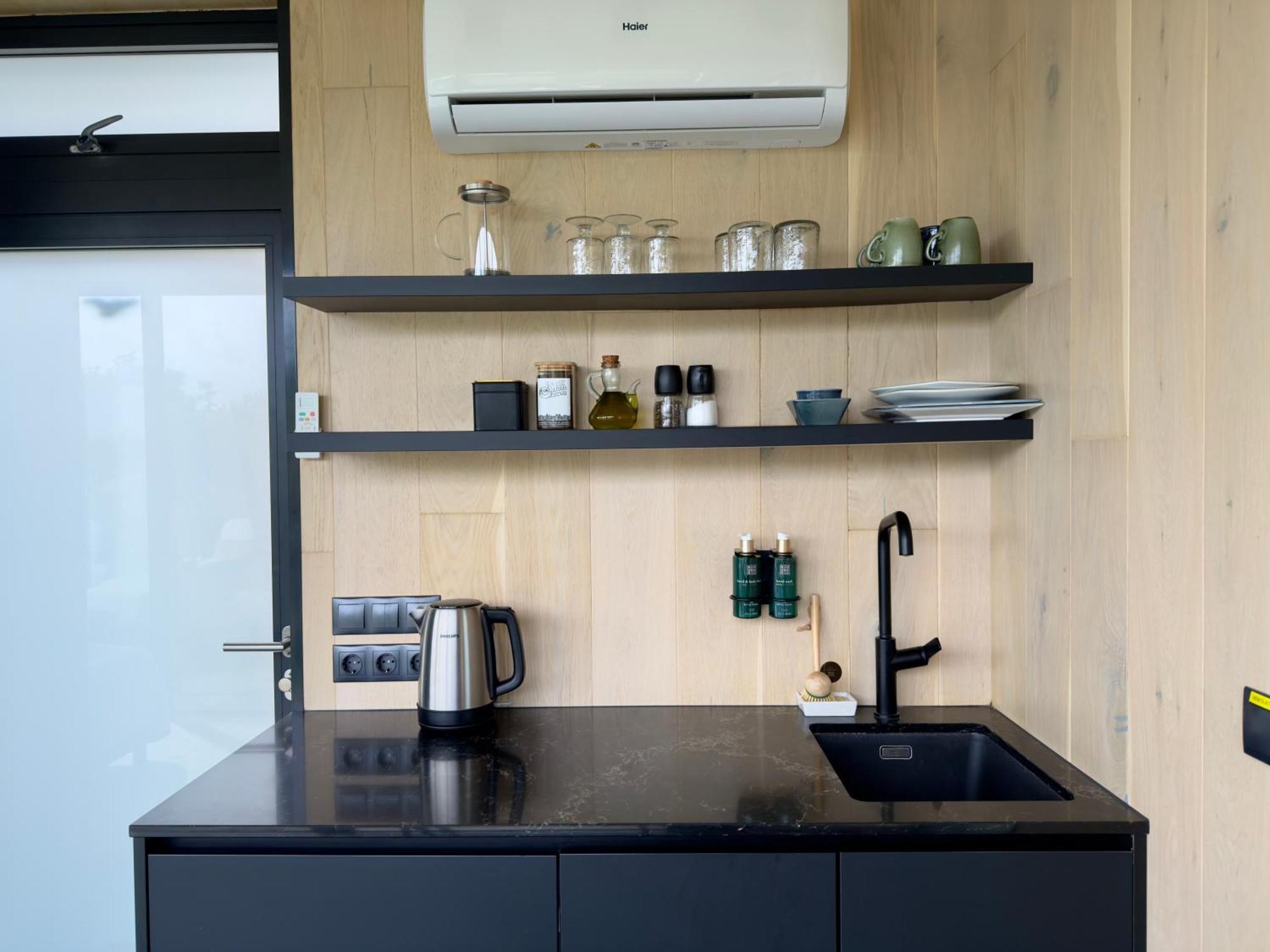 Basecamp Tiny House Eco-Resort Ijmuiden IJmuiden Εξωτερικό φωτογραφία